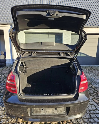 BMW Seria 1 cena 18900 przebieg: 215000, rok produkcji 2007 z Karpacz małe 121